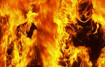 На Буковині відбулося самоспалення молодої дівчини На Буковині відбулося самоспалення молодої дівчини