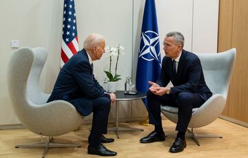 Байден и Столтенберг обсудили ход российского вторжения в Украину 