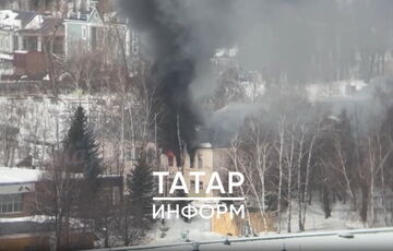 У Казані в танковому училищі сталася масштабна пожежа: відео