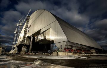Чернобыльская АЭС подключена к Объединенной энергосистеме, несмотря на ночную атаку на энергоузлы