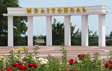 На фоне паники оккупанты в Мелитополе сжигают документы и заговорили о побеге 