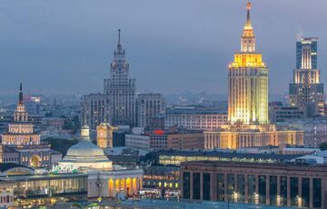 В Москве отменили все авиарейсы и провели эвакуацию Киевского вокзала