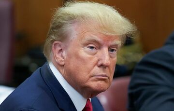 Трамп закликав сенаторів не голосувати зам допомогу Україні та іншим країнам Трамп закликав сенаторів не голосувати зам допомогу Україні та іншим країнам