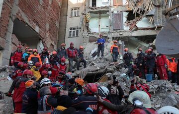 Эксперты Fitch рассказали об огромных убытках из-за землетрясения в Турции 