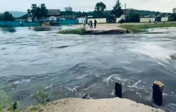 Бурятию затапливает из-за прорыва дамбы