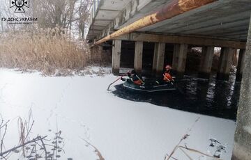 Смерть на льду: в Винницкой области под лед провалился восьмилетний мальчик Смерть на льду: в Винницкой области под лед провалился восьмилетний мальчик