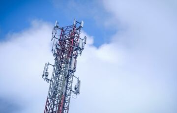 Росіяни вдарили по радіотехнічних об'єктах у Сумській області: у регіоні перебої зі зв'язком