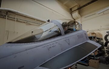 Украина получила первый тренажер истребителя F-16: видео