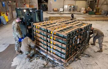 США почали швидше поповнювати запаси зброї для постачання в Україну