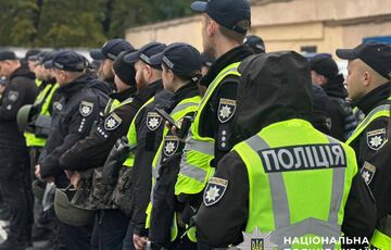 Начальник одного из киевских управлений полиции пропал вместе с арестованными деньгами