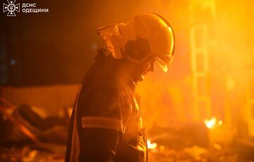 Є загибла, пошкоджено портову, енергетичну та житлову інфраструктуру: наслідки атаки на Одесу