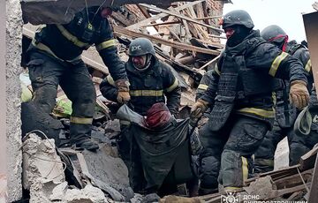 Одна людина загинула, четверо постраждали внаслідок російської атаки на Дніпропетровську область