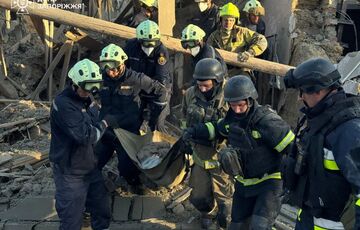 Россия массированно атаковала Запорожье Россия массированно атаковала Запорожье