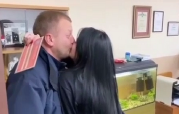 Главу управления патрульной полиции Львовской области уволят из-за скандала с подарком девушке