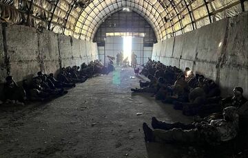 ВСУ в Курской области взяли в плен целую роту оккупантов: кадры