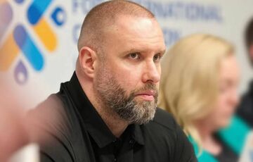 Россия ударила КАБом по Харькову: 9 раненых, горит жилой дом