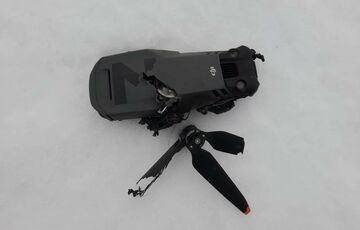 Пограничники уничтожили вражеский дрон-разведчик в Сумской области