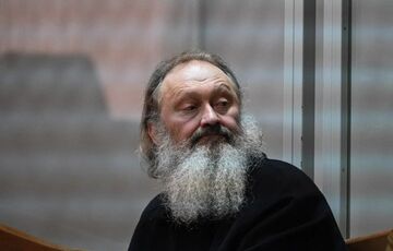 Допомогли парафіяни: одіозного Пашу-Мерседеса випустили на волю під заставу