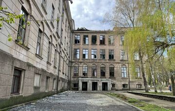 Через удар по Дніпру постраждала архітектурна пам'ятка Через удар по Дніпру постраждала архітектурна пам'ятка