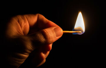 У ДТЕК пояснили, коли в Україні перестануть вимикати світло