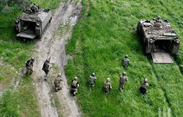 Защитники сообщают о прорыве российских позиций в западных окрестностях Бахмута Защитники сообщают о прорыве российских позиций в западных окрестностях Бахмута