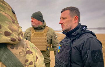 В Херсоне под обстрел попала больница, есть раненые В Херсоне под обстрел попала больница, есть раненые