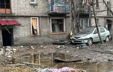 Из-под завалов жилого дома в Каменском достали тело погибшего мужчины