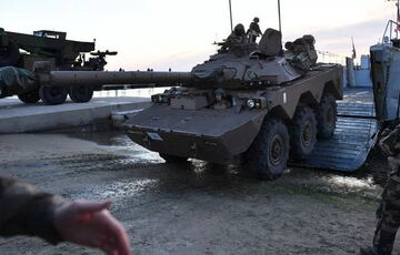 В Украину прибыли французские легкие танки AMX-10 RC В Украину прибыли французские легкие танки AMX-10 RC