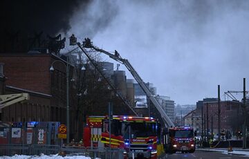 Потужні вибухи знищили найбільший аквапарк Швеції Потужні вибухи знищили найбільший аквапарк Швеції