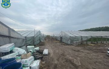 У Київській області на агропідприємстві експлуатували громадян Узбекистану як рабів У Київській області на агропідприємстві експлуатували громадян Узбекистану як рабів