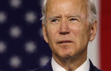 Хворий на ковід Байден пішов на поправку