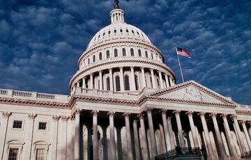 В Конгрессе раскритиковали ”мирный план” Трампа, назвав его ”вознаграждением российской бойни”