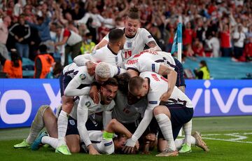 Англия впервые вырвалась в финал Евро