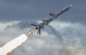 Російські ракети постійно змінювали курс, маневруючи на заході: деталі ранкових ударів