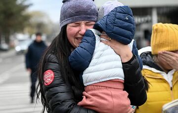 Третина українських біженців уже не планують повертатися додому