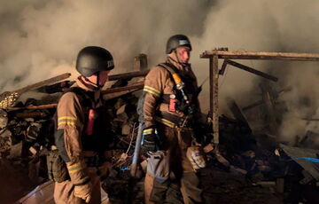 В Кривом Роге спасатели достали из-под завалов тело 3-го человека В Кривом Роге спасатели достали из-под завалов тело 3-го человека