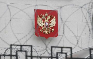 Журналист: Евросоюз примет самый слабый пакет антироссийских санкций с начала войны Журналист: Евросоюз примет самый слабый пакет антироссийских санкций с начала войны