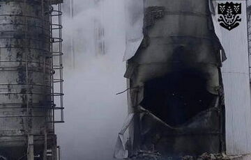 Один человек пострадал, повреждено гражданское судно в результате российской атаки на порт Одесской области