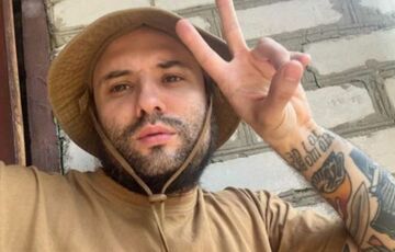 Комику Виктору Розовому поставили титановую пластину после ранения Комику Виктору Розовому поставили титановую пластину после ранения