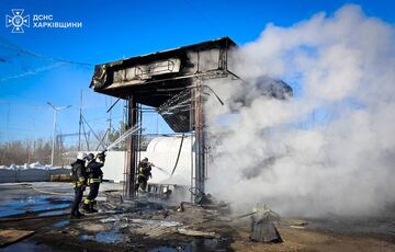 В Харьковской области после атаки российского БПЛА загорелась АЗС