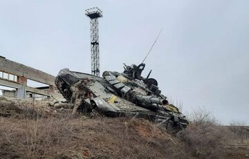 Под завалами уничтоженного оккупантами дома в Изюме нашли 44 тела