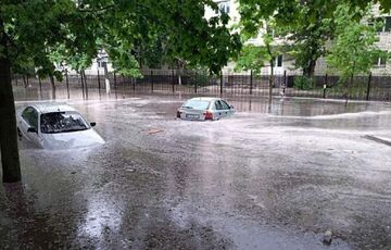 Синоптики предупредили о приближении мощных ливней с грозами