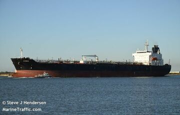 На базу ВМС США прибув німецький танкер із нафтопродуктами з Росії