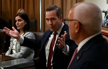 Радник Трампа з нацбезпеки та його співробітники використовували Gmail для урядової комунікації