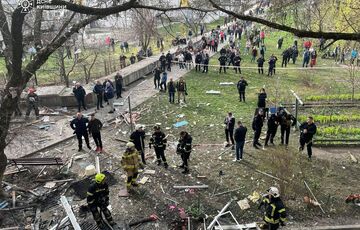 В Белой Церкви прогремел взрыв в многоэтажке, есть погибшие: первые кадры