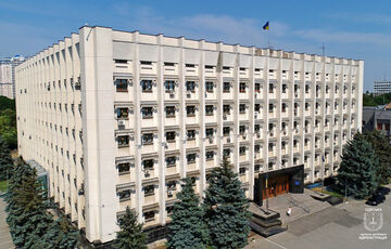 Слідчі ДБР прийшли з обшуками до Одеської ОВА Слідчі ДБР прийшли з обшуками до Одеської ОВА