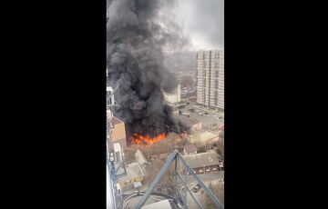 У Росії після вибуху палає будівля ФСБ: відео У Росії після вибуху палає будівля ФСБ: відео