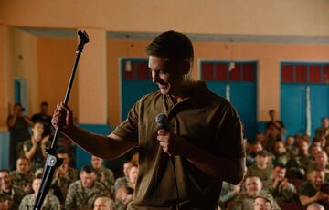  Володимир Остапчук представив новий новорічний хіт