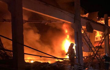 Харьков пережил новый удар: ракеты попали в объект гражданской промышленности (фото)