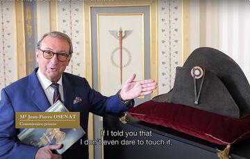 Легендарную шляпу Наполеона продадут на аукционе: видео Легендарную шляпу Наполеона продадут на аукционе: видео